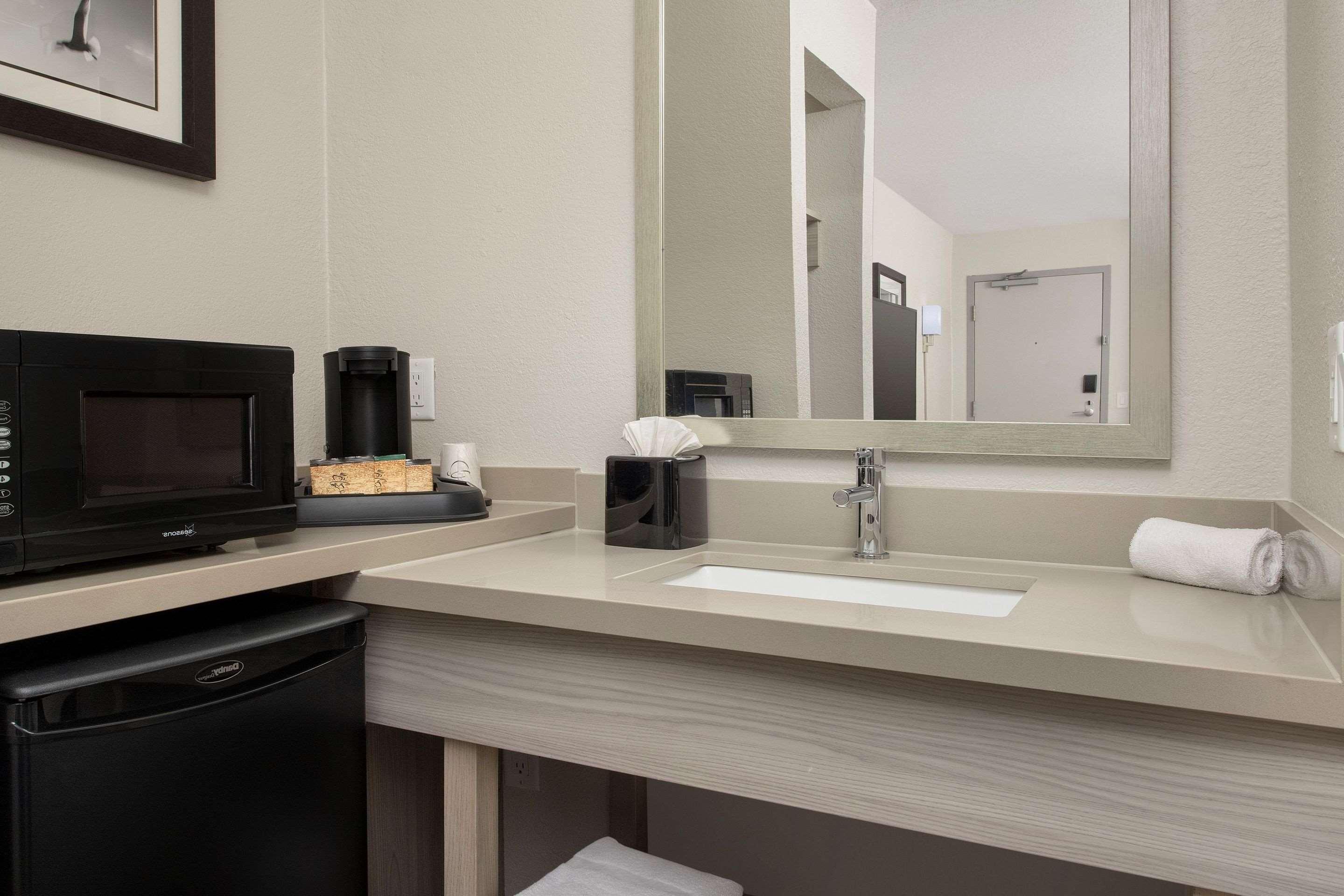 Quality Inn Atlantic Beach-Mayo Clinic Jax Area Екстер'єр фото